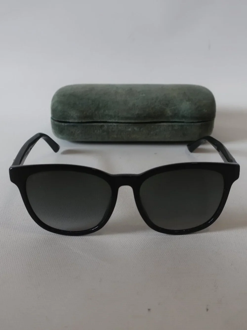 AUTHENTIC Womens Gucci GG0232SK 001 Black Fashion Square 56-17-145 Sunglasses